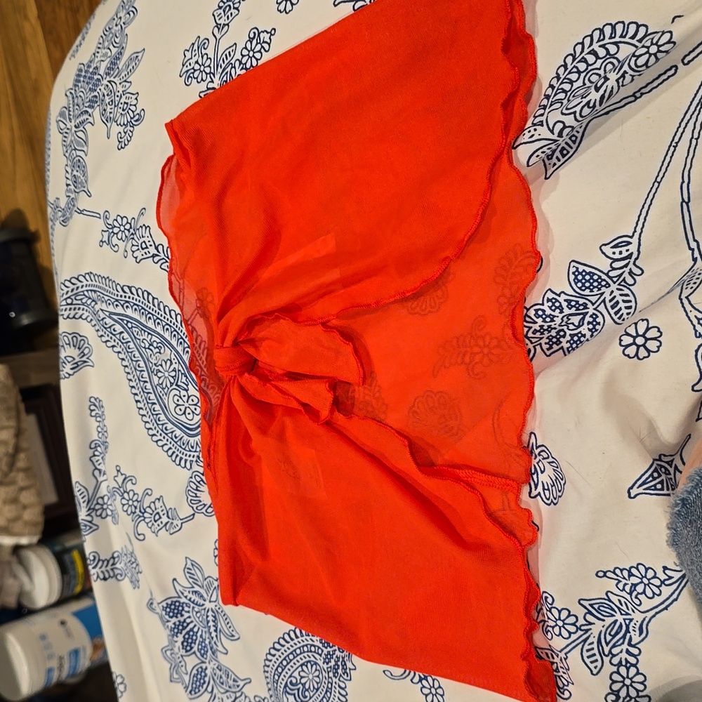 ❤️10/$13 New girls art class sarong coverup
